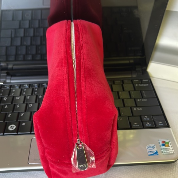 Christian Dior CD Logo Pouch Cosmetic Bag Red Velvet - Picture 5 of 13